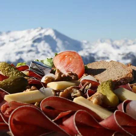 De La Foret Отель