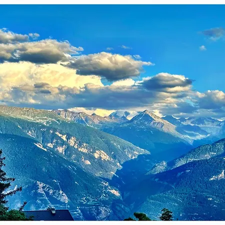 De La Foret Отель