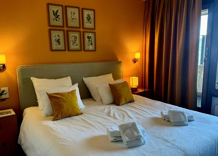 De La Foret Hotel 3*