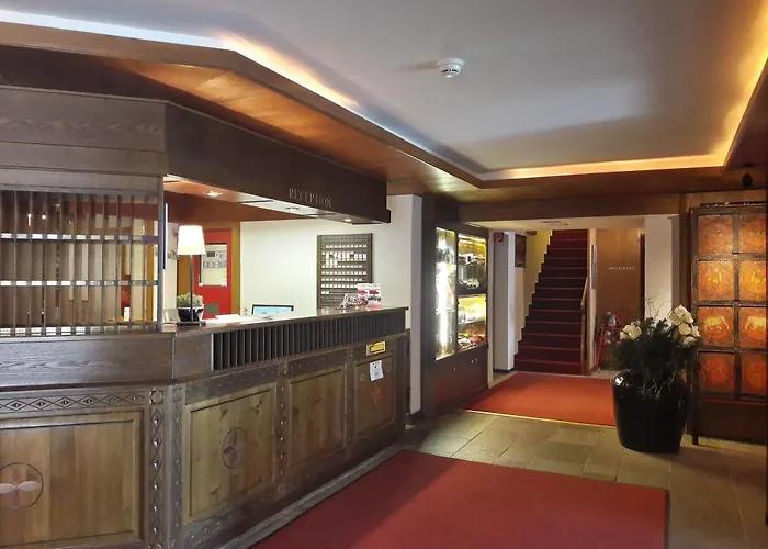 De La Foret מלון