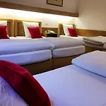 De La Foret Hotel